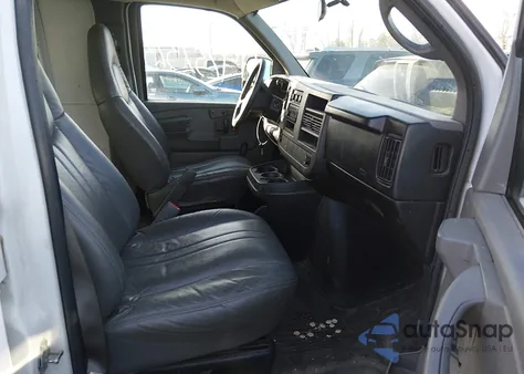 2009 Chevrolet Express 2500 Work Van from USA, damaged, VIN 1GCGG25C991114885